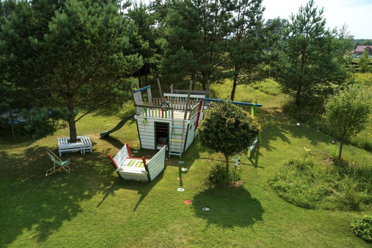 Gosciniec Szuwary Apartment Krutyń Exterior foto
